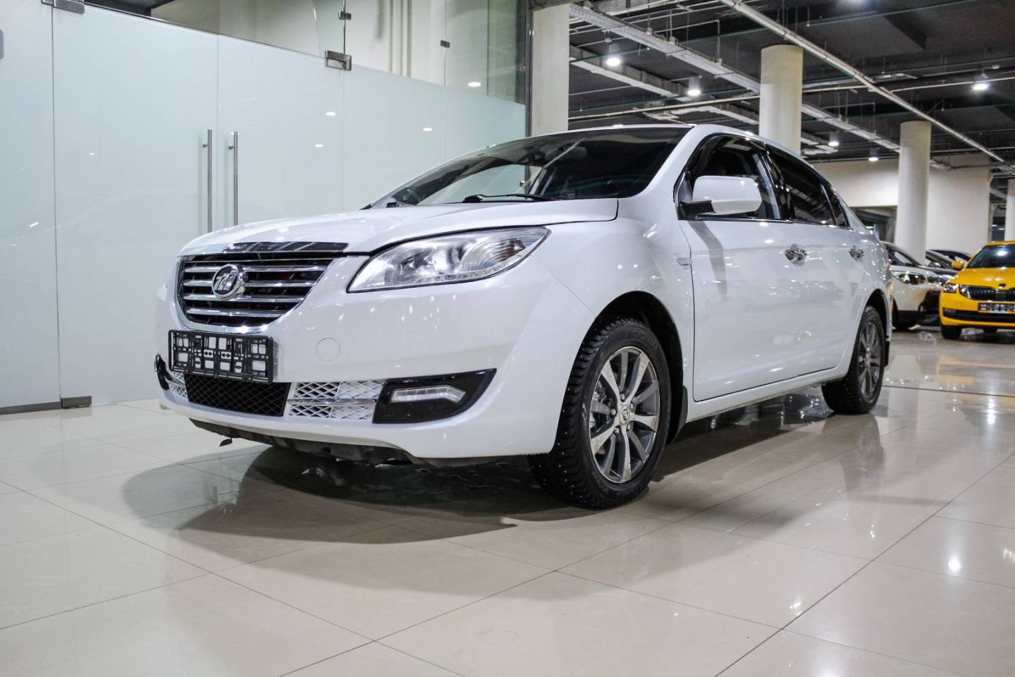 Купить Cebrium (720) с пробегом