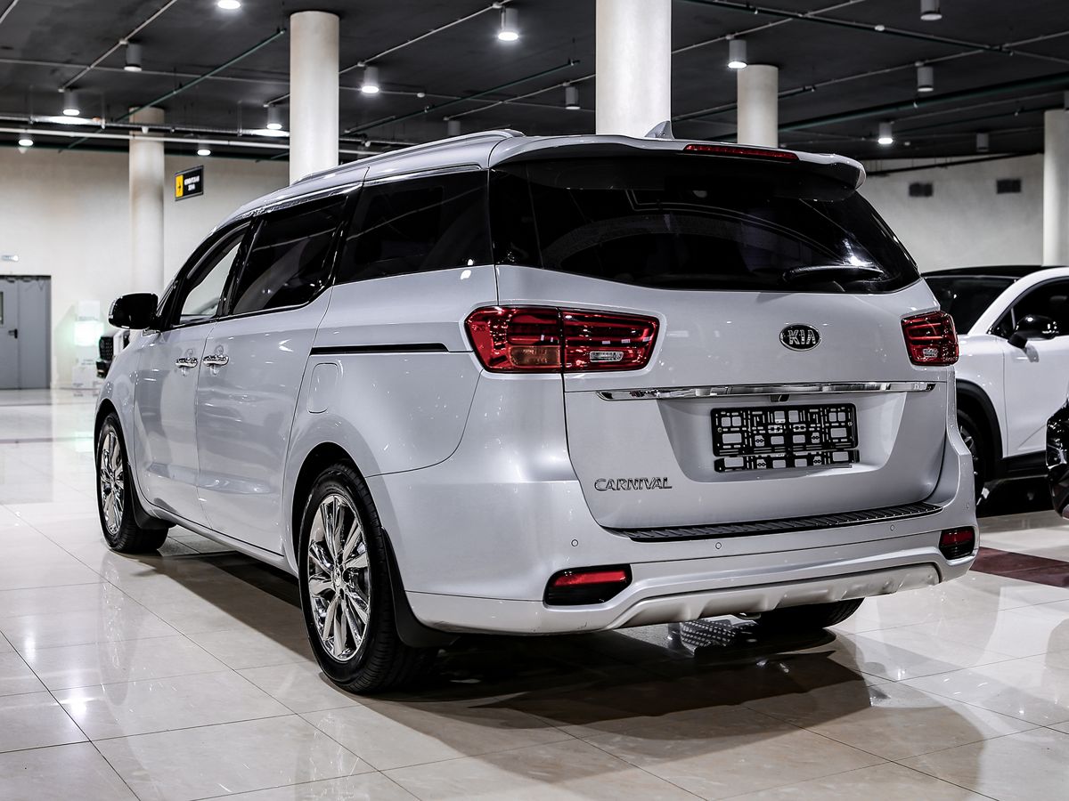 Купить Carnival с пробегом